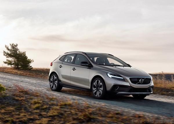 Volvo-V40_Cross_Country_1