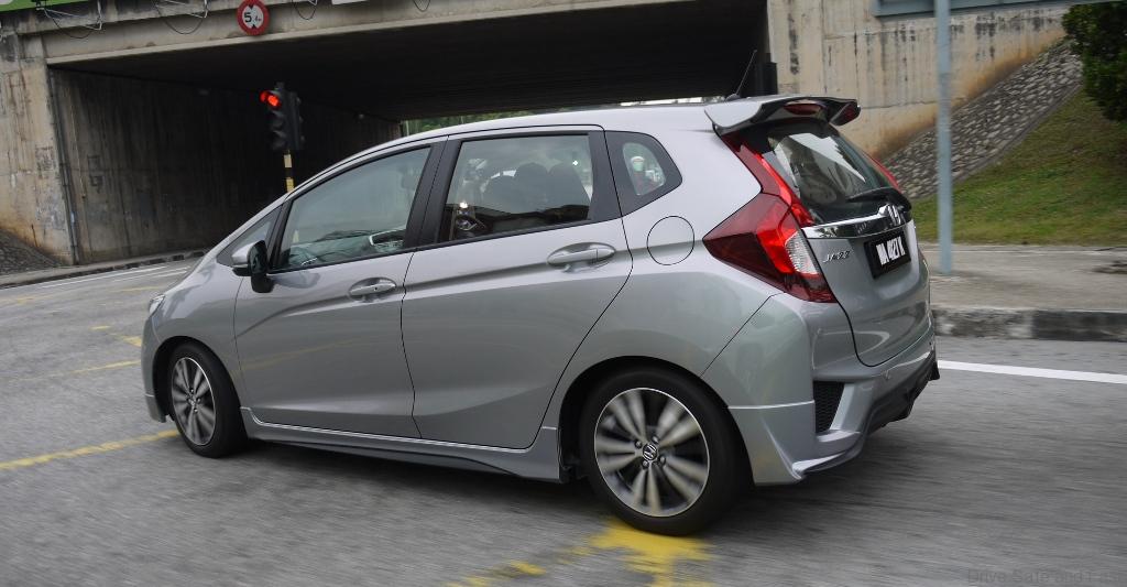 Honda Jazz 2014 Model Test Drive Review – Drive Safe and Fast