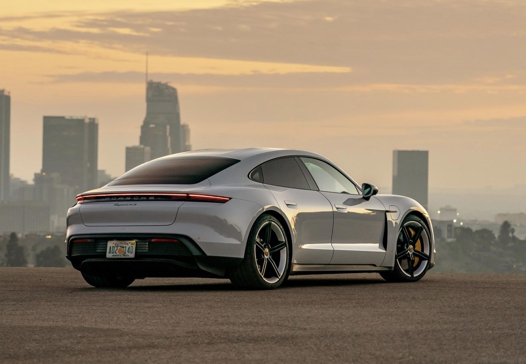 Porsche Taycan Turbo S Купить