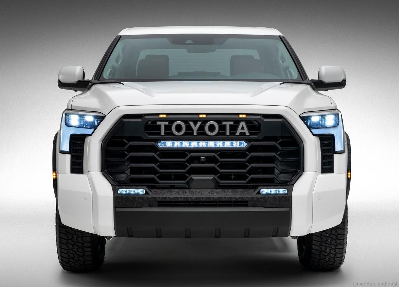 3rd Gen Toyota Tundra Debuts For US Market And It's HUGE