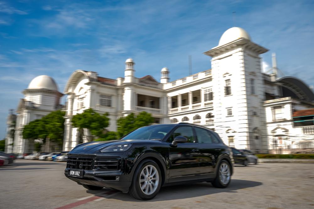 2023 Porsche Cayenne price, facelift, india review, performance, features,  design - Introduction