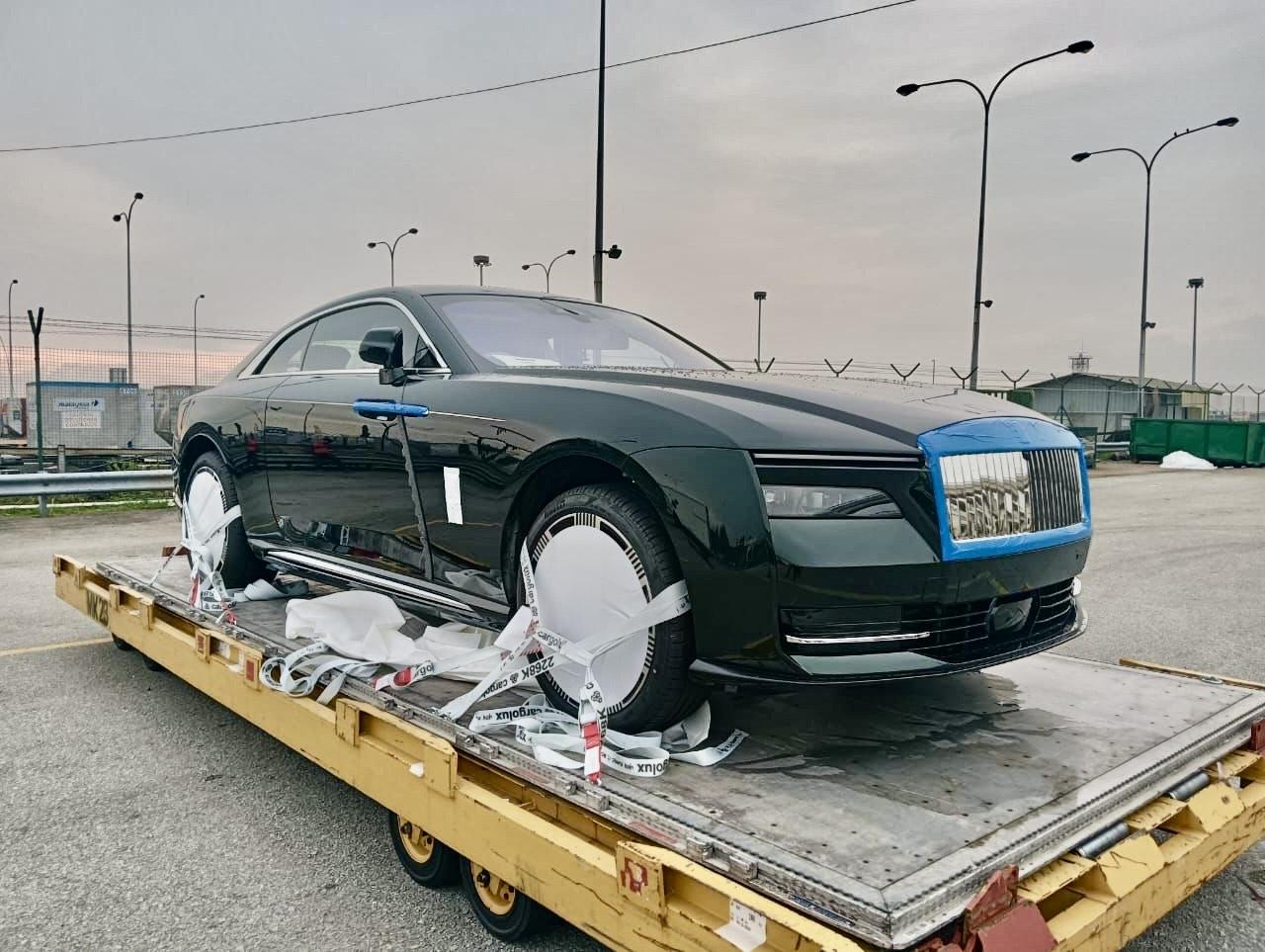 Rolls-Royce Spectre Arrives In Malaysia For Lucky Owner